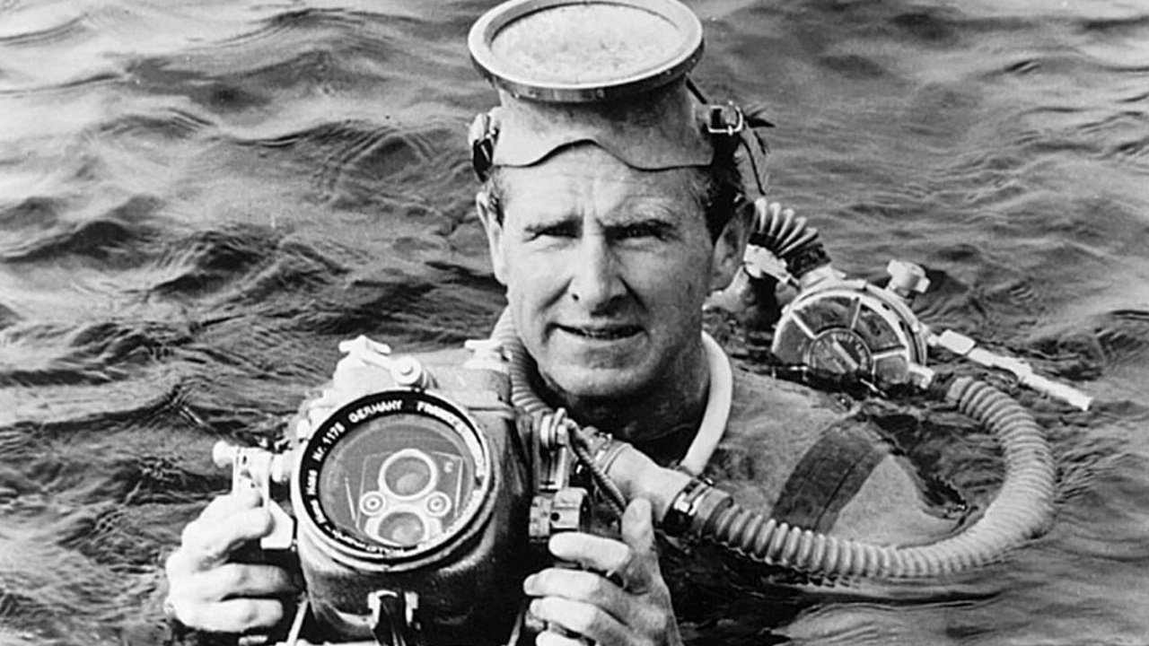 Sea Hunt Background