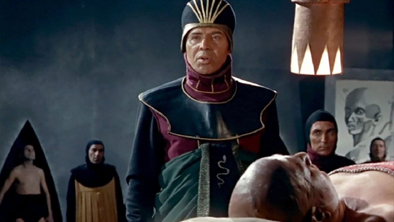 The Giant of Metropolis Background