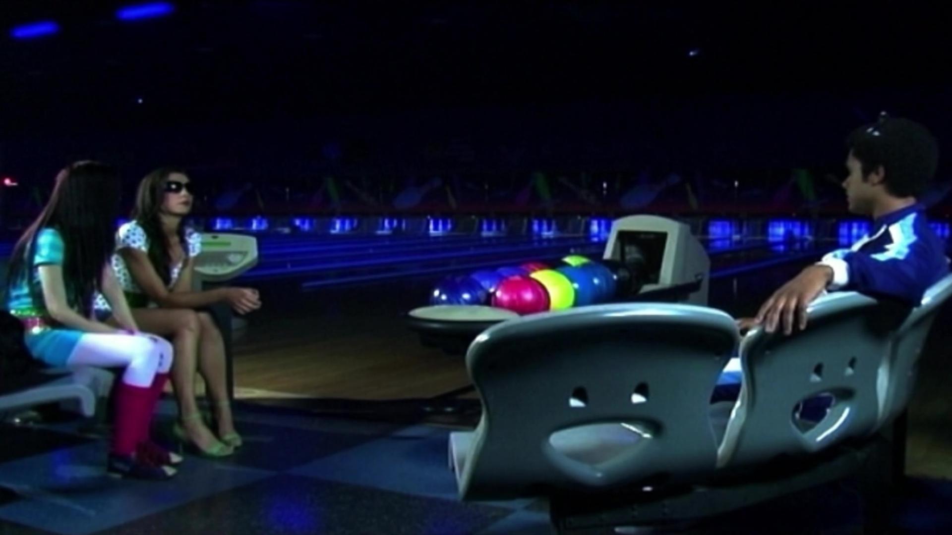 Gutterballs Background