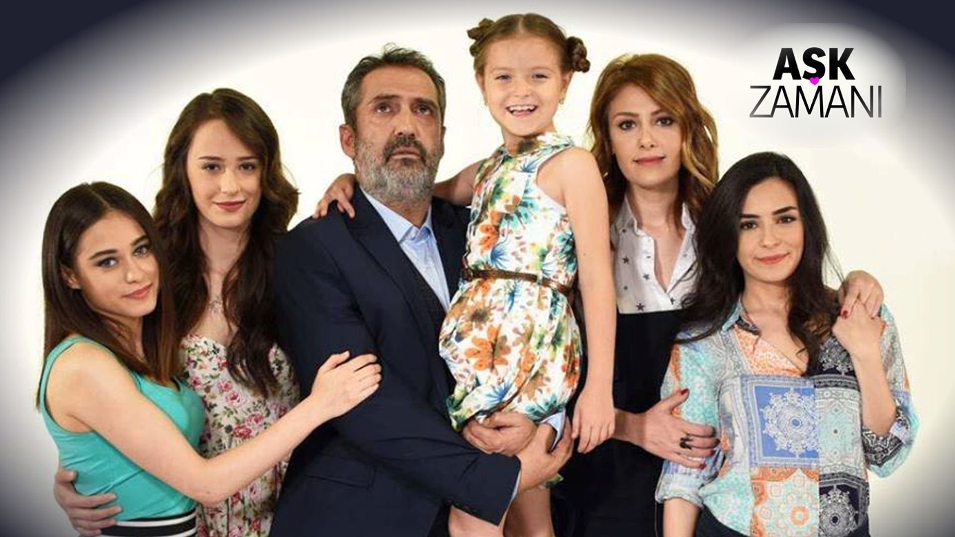 Aşk Zamanı Background