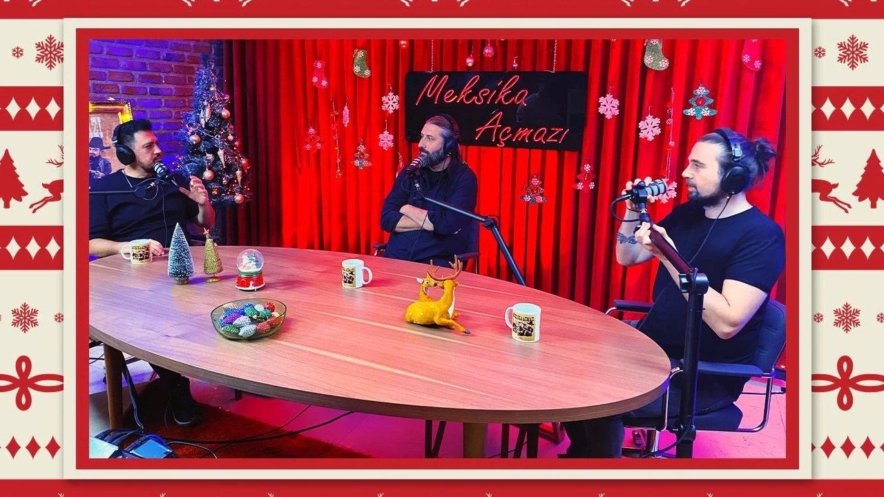 Meksika Açmazı: Yılbaşı Özel Background