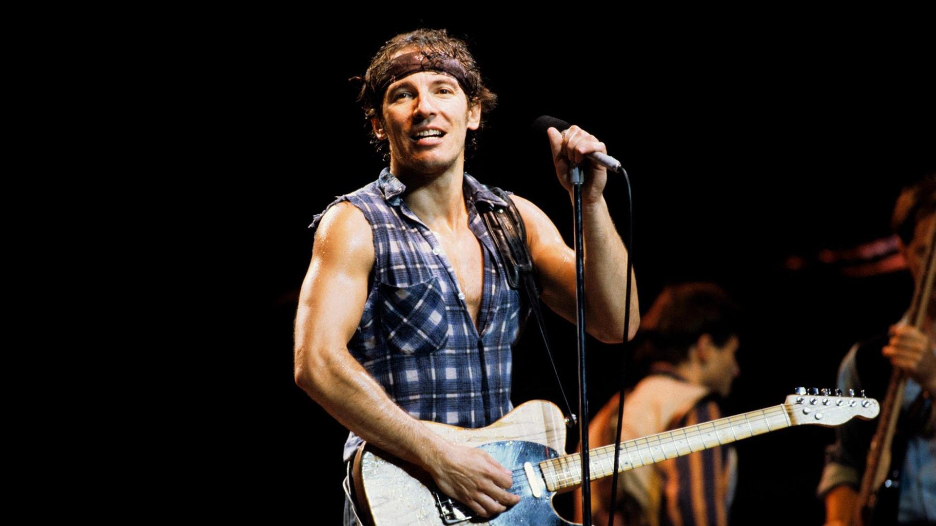 Bruce Springsteen: The Complete Video Anthology 1978-2000 Background