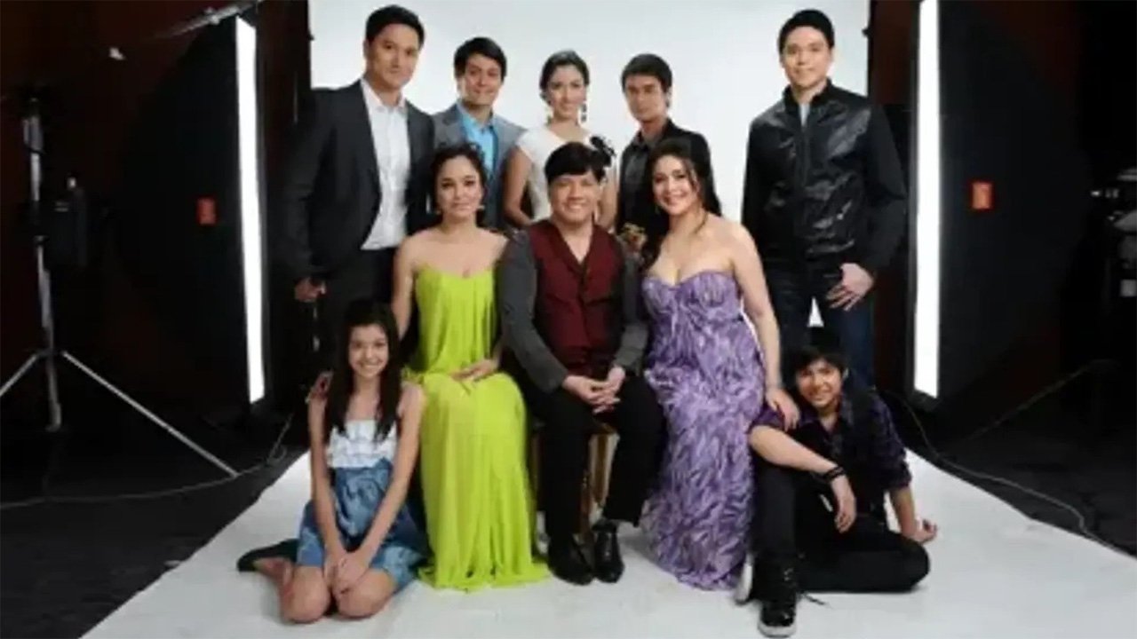 Mula Sa Puso Background