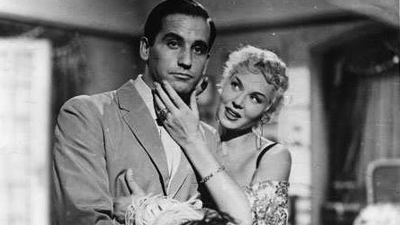 La mujer desnuda Background