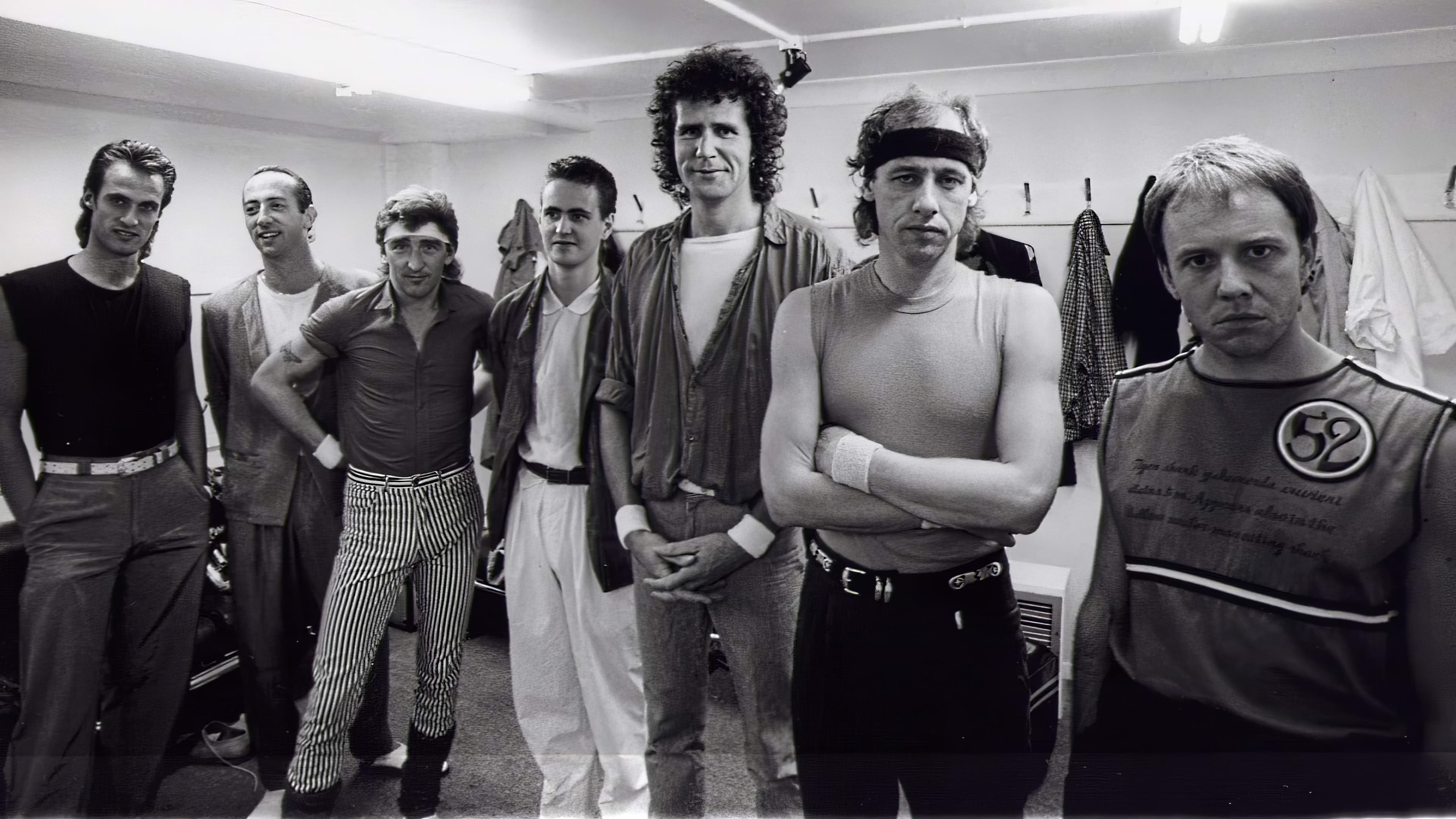 Dire Straits: Live at Wembley Arena Background