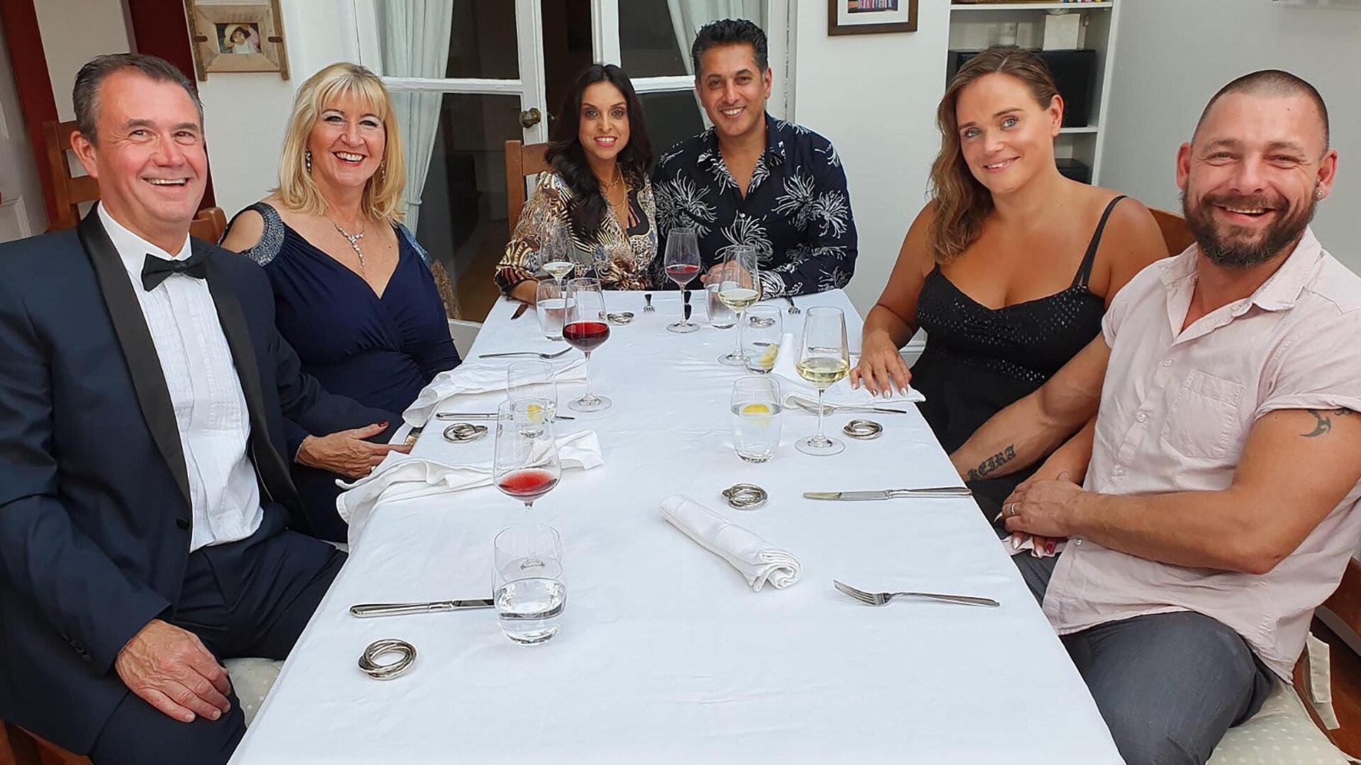 Couples Come Dine with Me Background