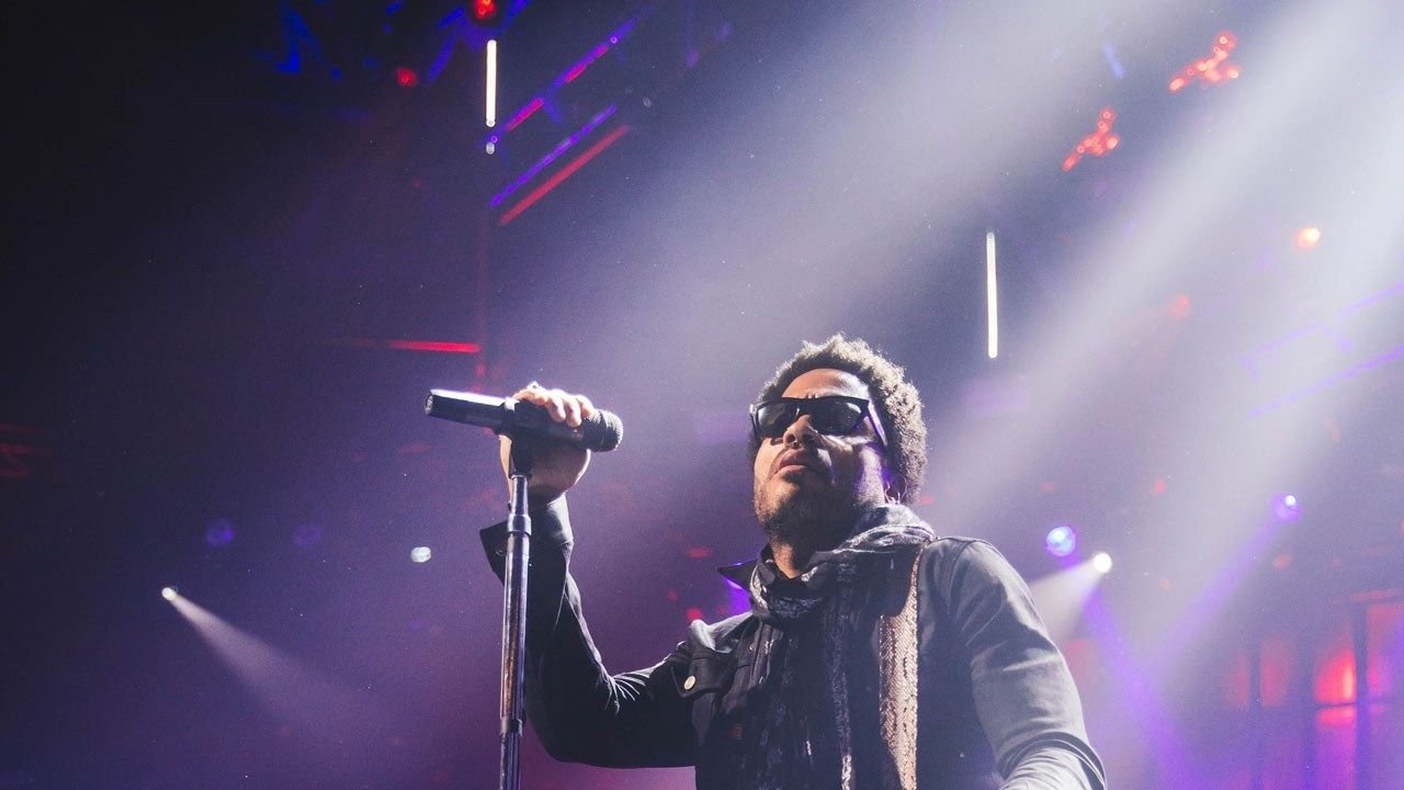 Lenny Kravitz - Live at the iTunes Festival Background