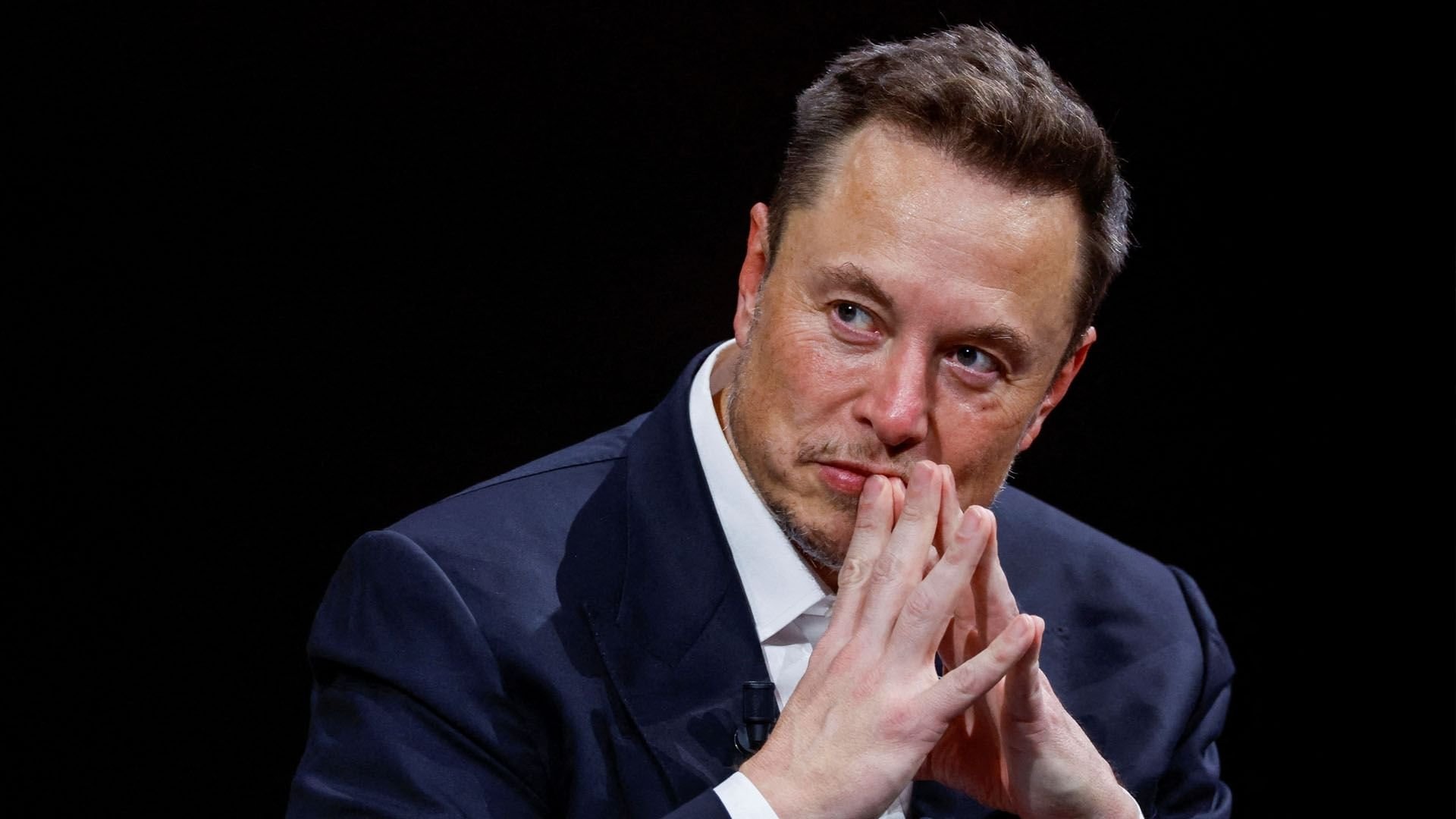 Elon Musk’s Twitter Takeover Background