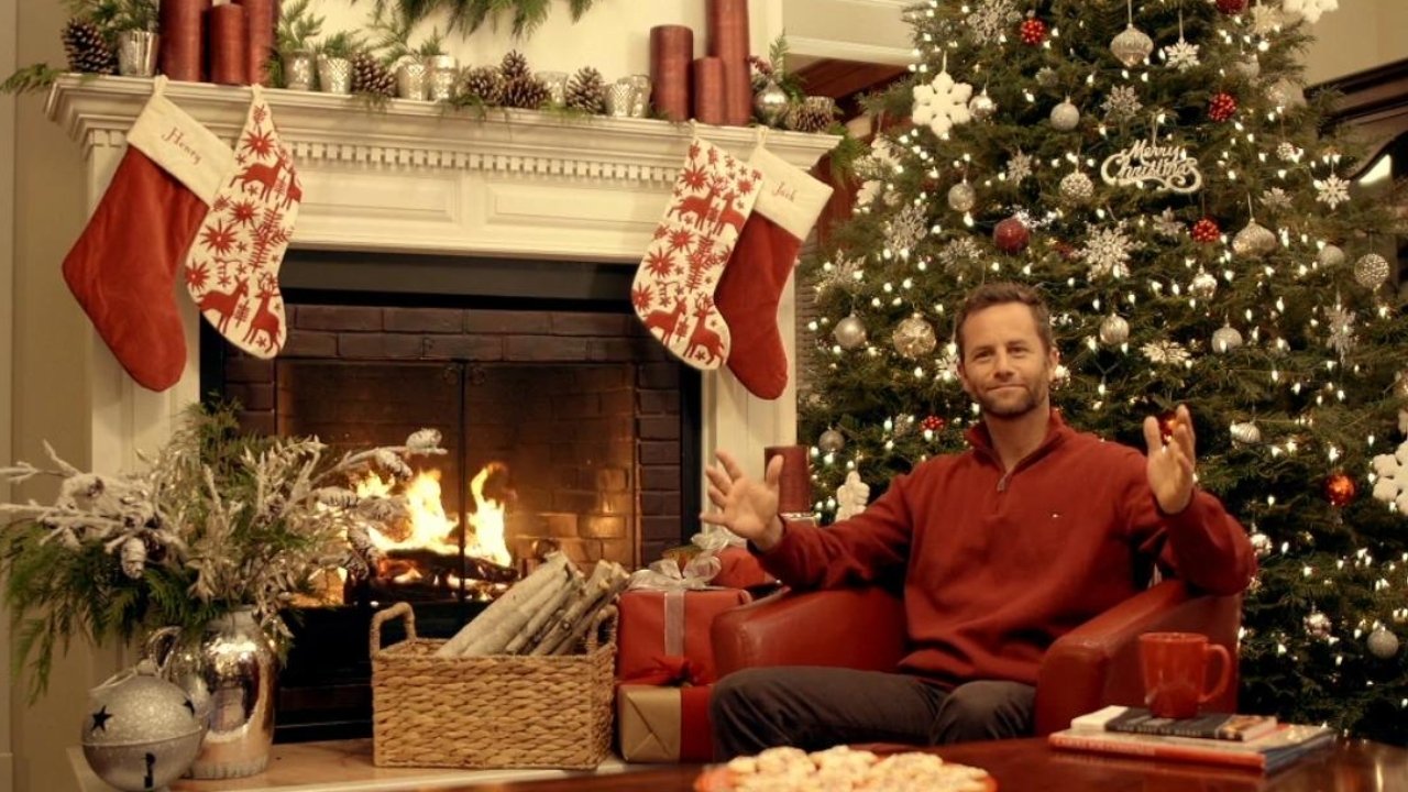 Saving Christmas Background