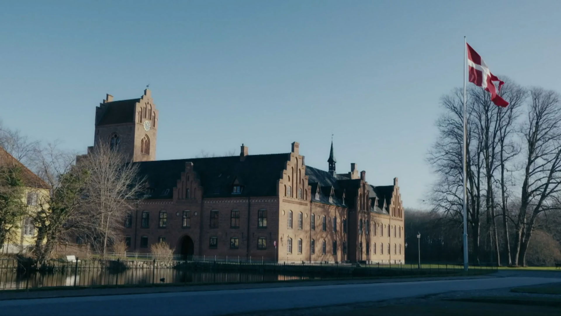 Herlufsholms hemmeligheder Background