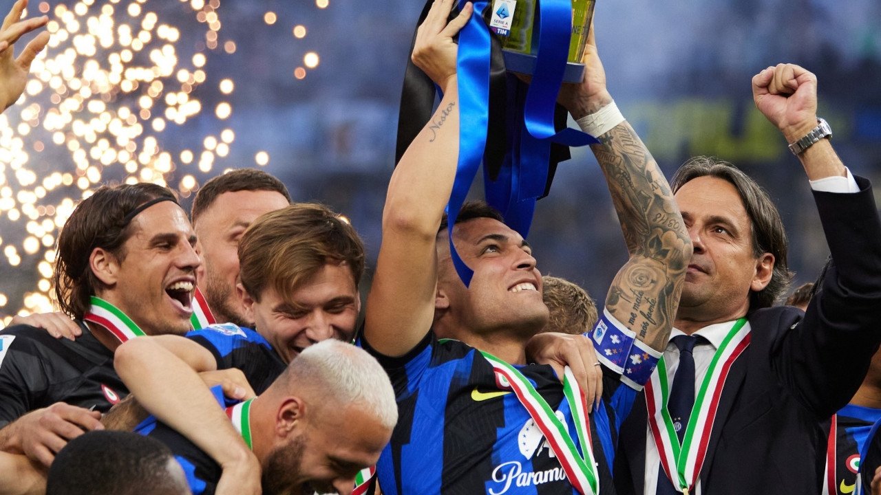 Inter. Due Stelle sul Cuore Background