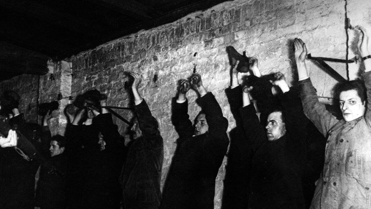 Berlin 1933 – Diary of a Metropolis Background