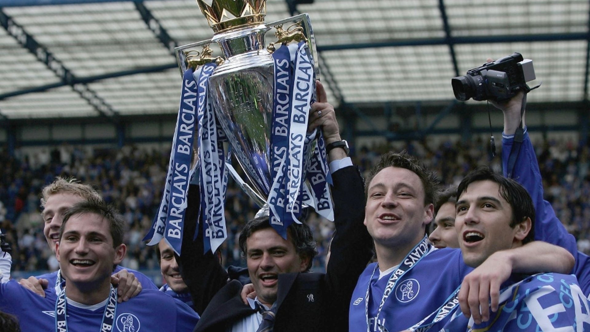 Chelsea FC - Season Review 2004/05 Background