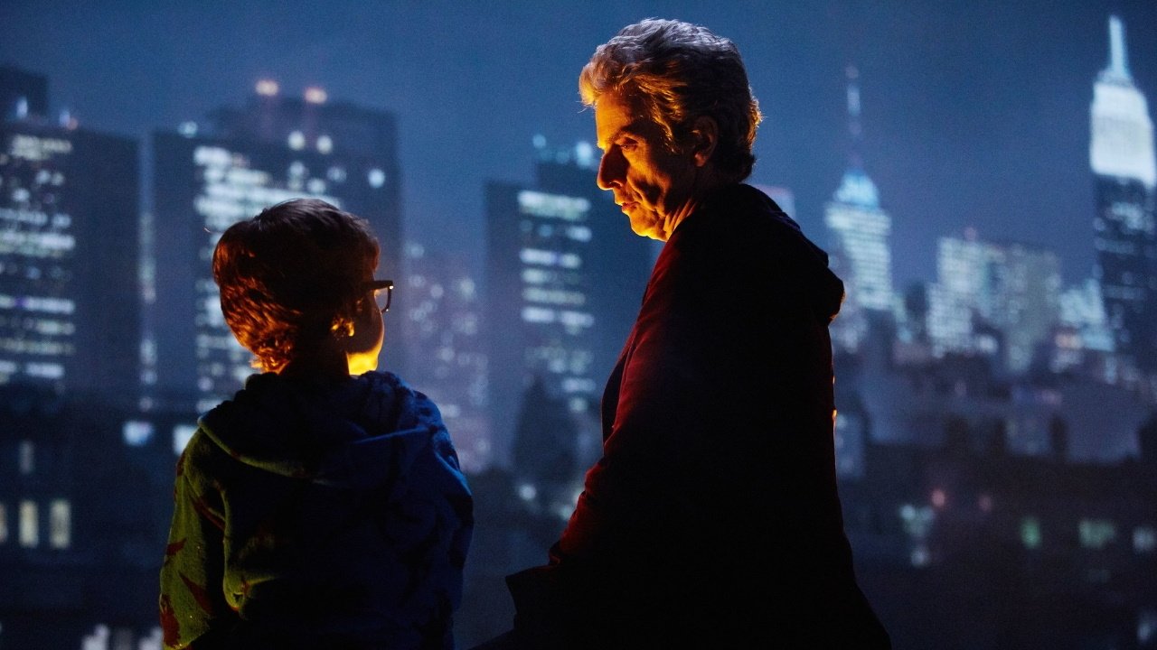 Doctor Who: The Return of Doctor Mysterio Background