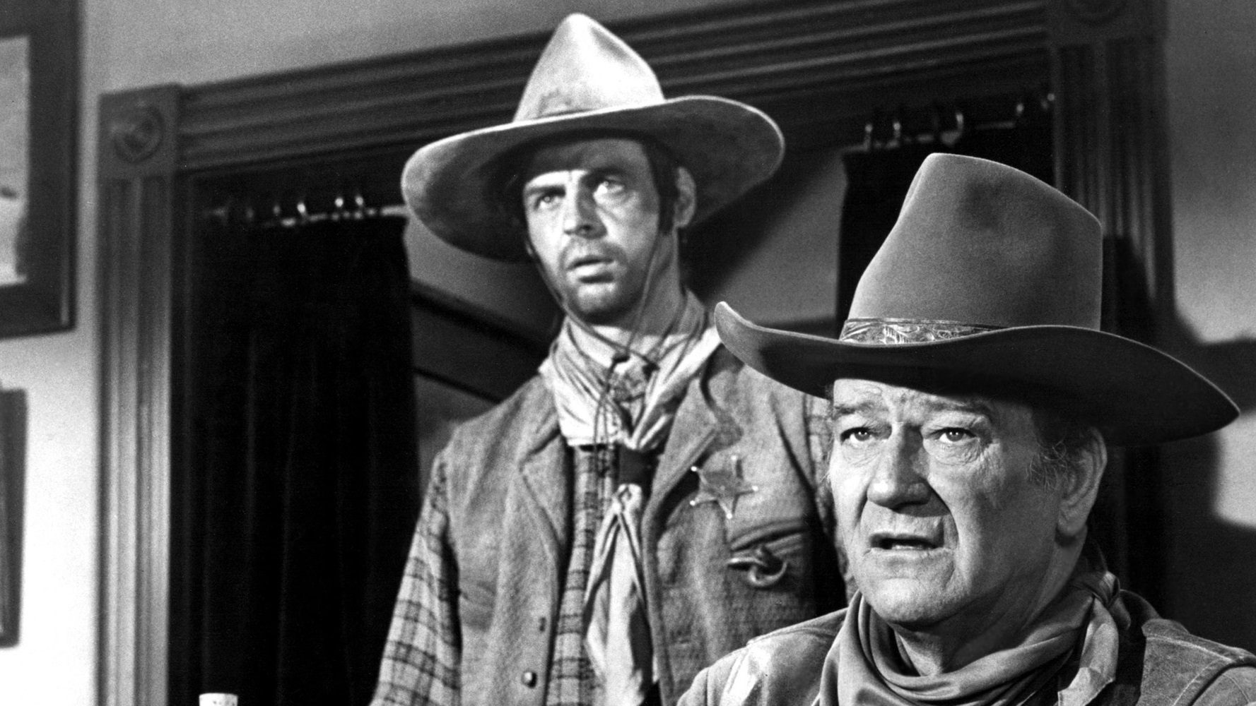 Rio Lobo Background