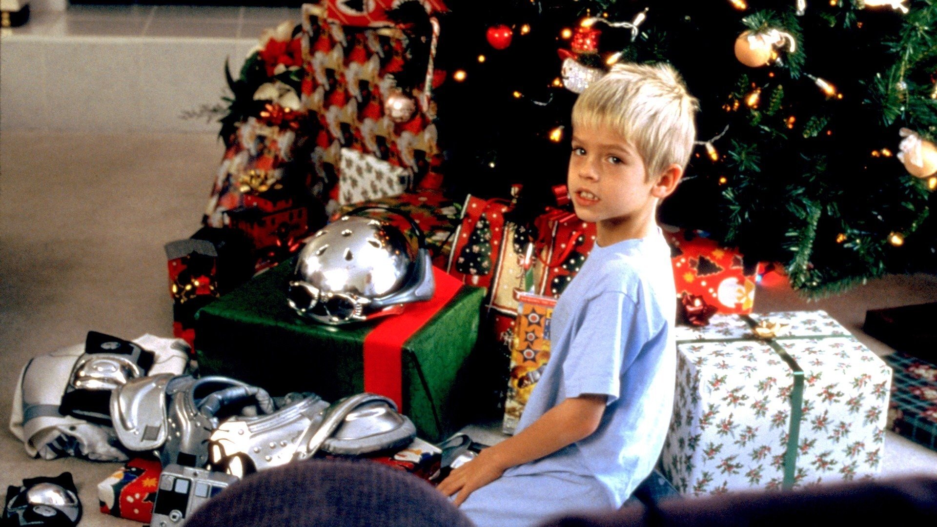 I Saw Mommy Kissing Santa Claus Background