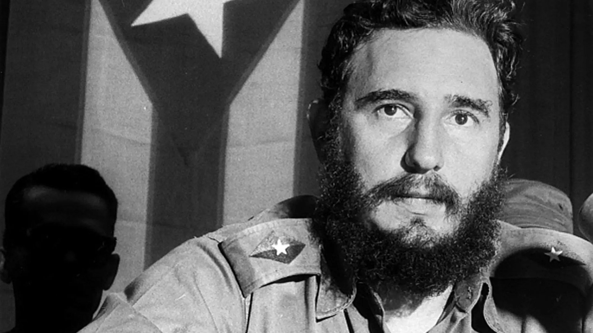 Avec Castro à l'heure du crime Background