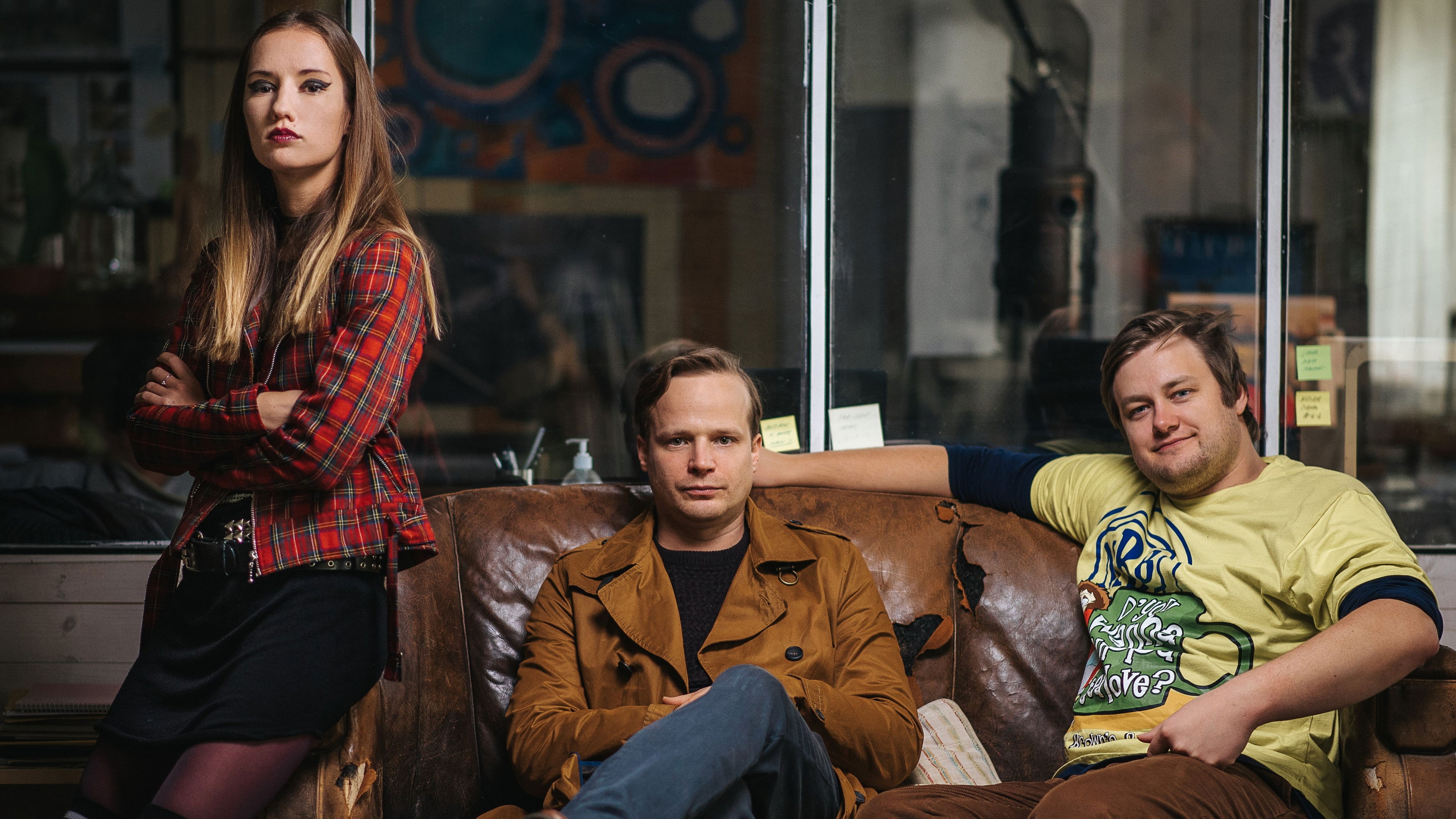 Všechno je jinak Background