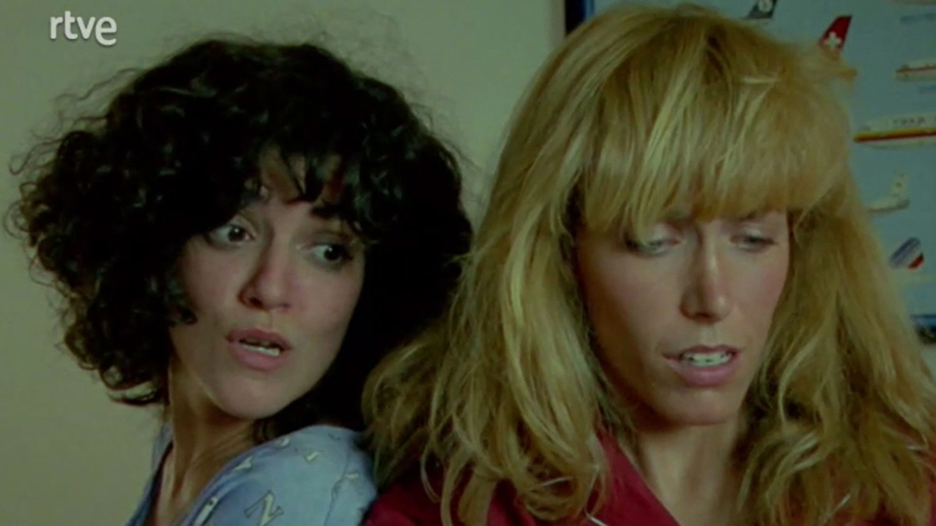 Las Chicas de Hoy en Día Background