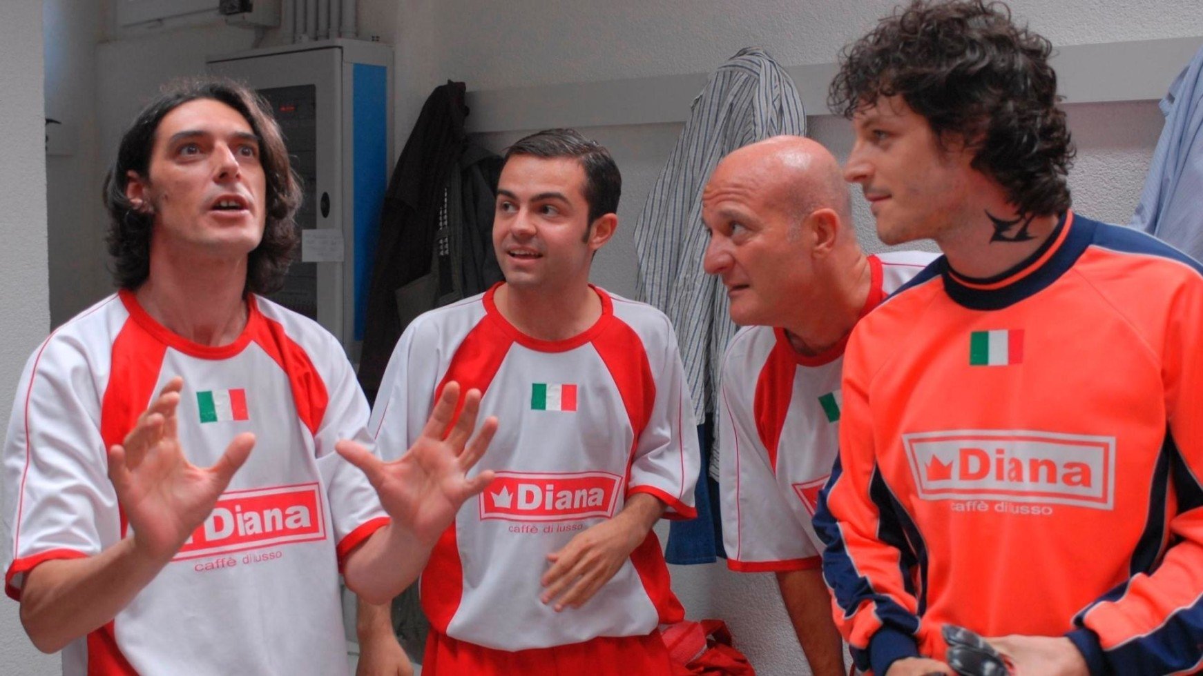 Amore, bugie e calcetto Background