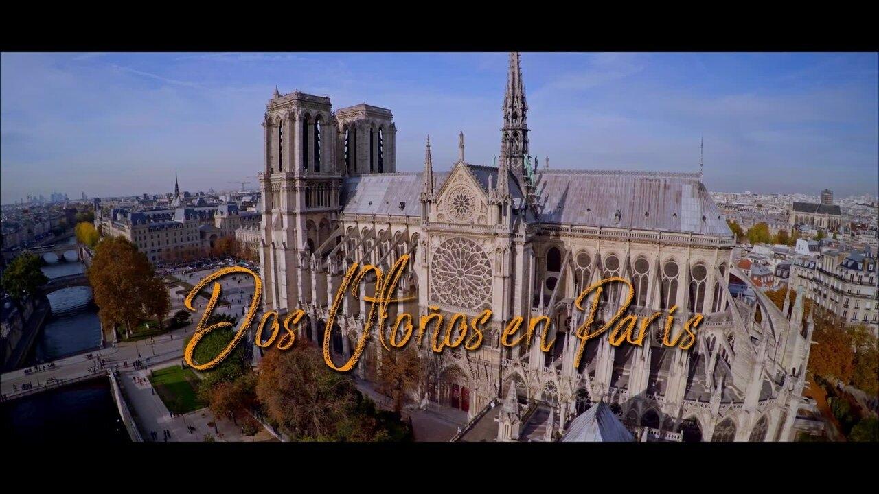 Dos otoños en París Background