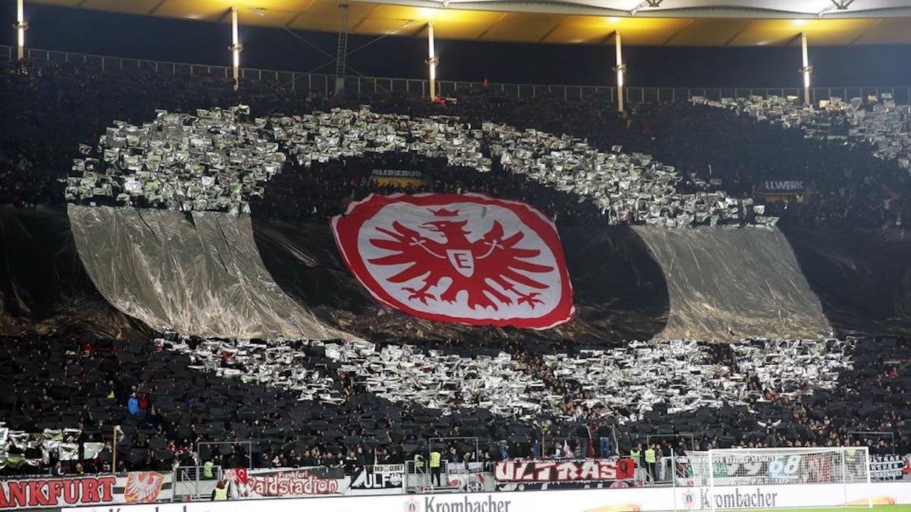 Countdown für Europa - Eintracht Frankfurt Background
