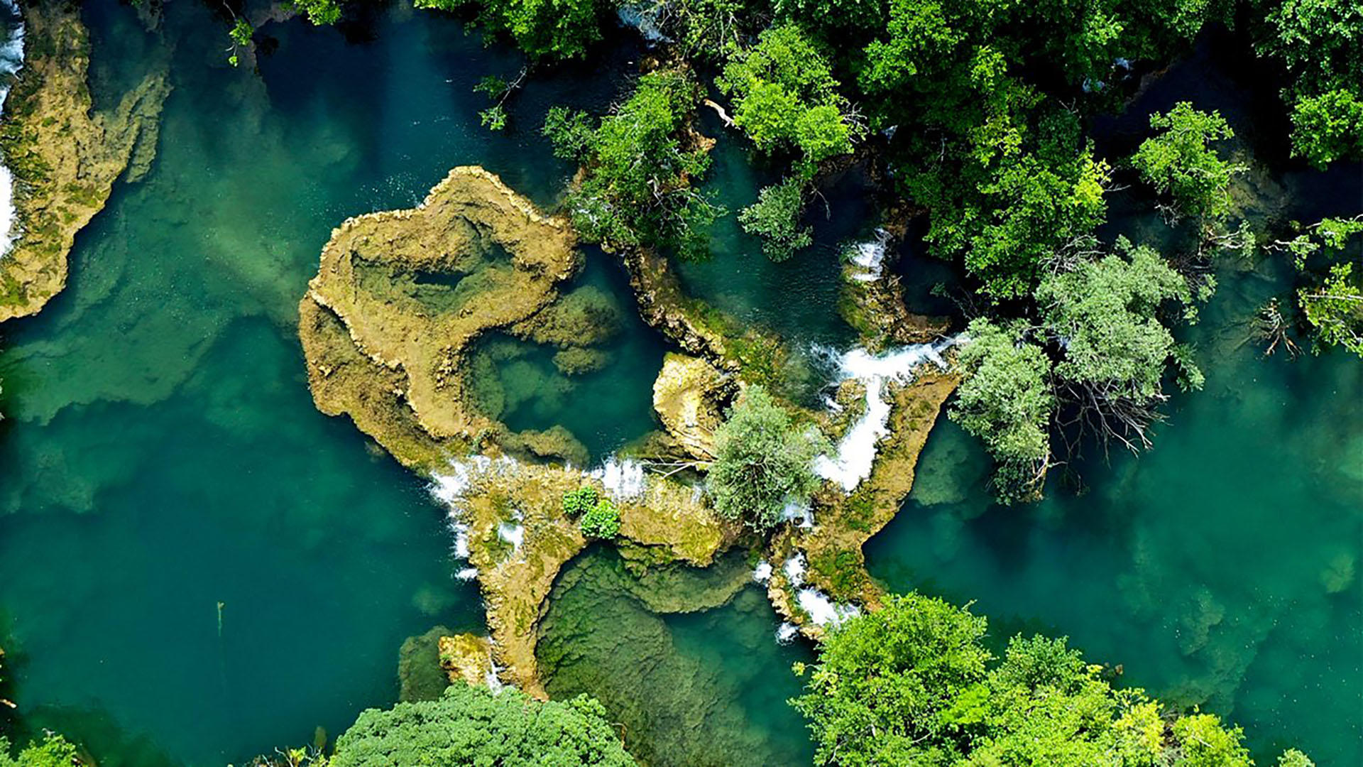 Earth's Great Rivers II Background