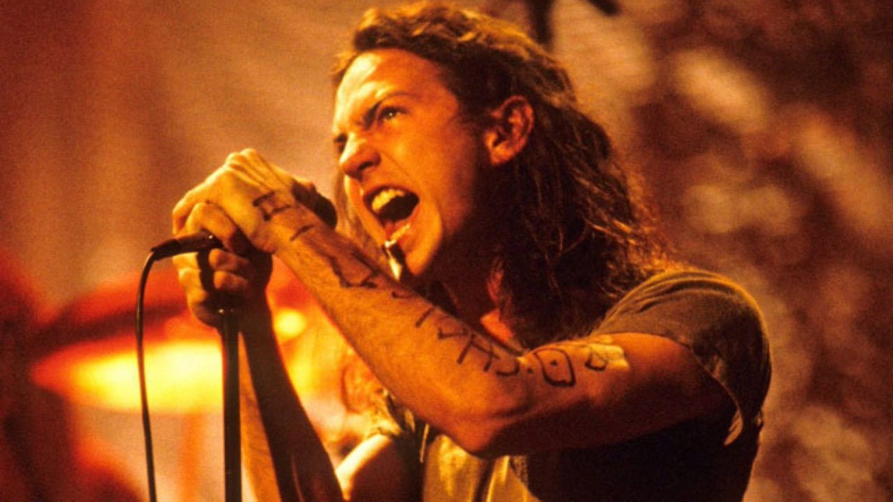 Pearl Jam: MTV Unplugged Background