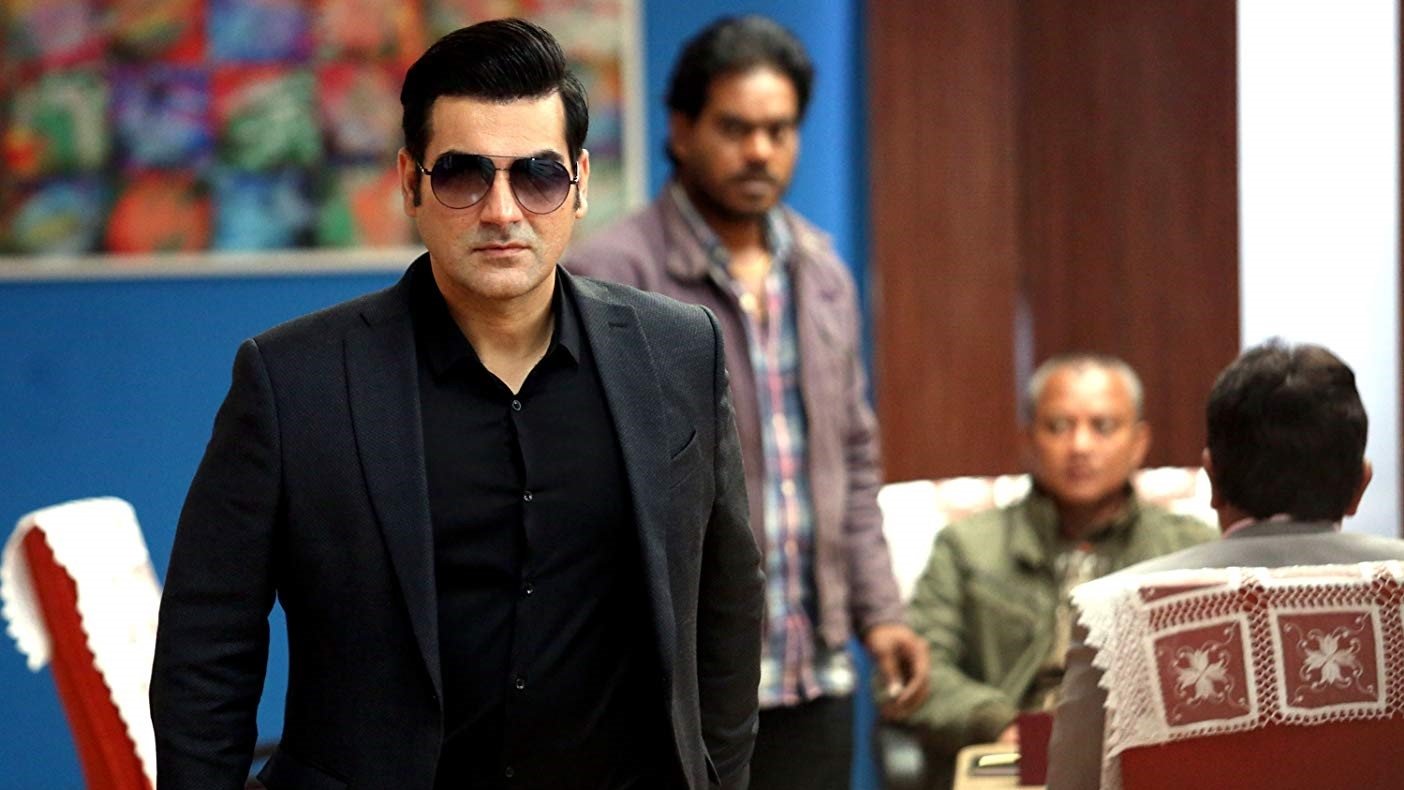 Yea Toh Two Much Ho Gayaa Background