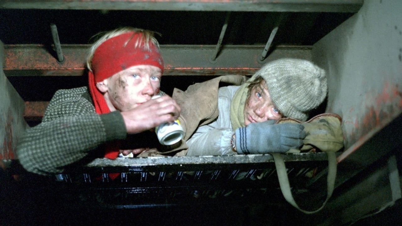 300 Miles to Heaven Background