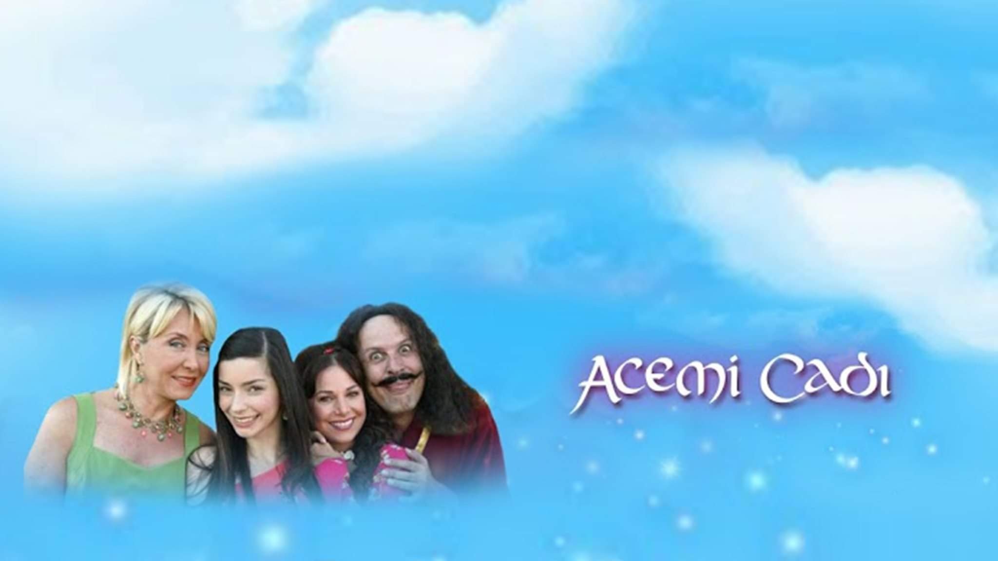 Acemi Cadı Background