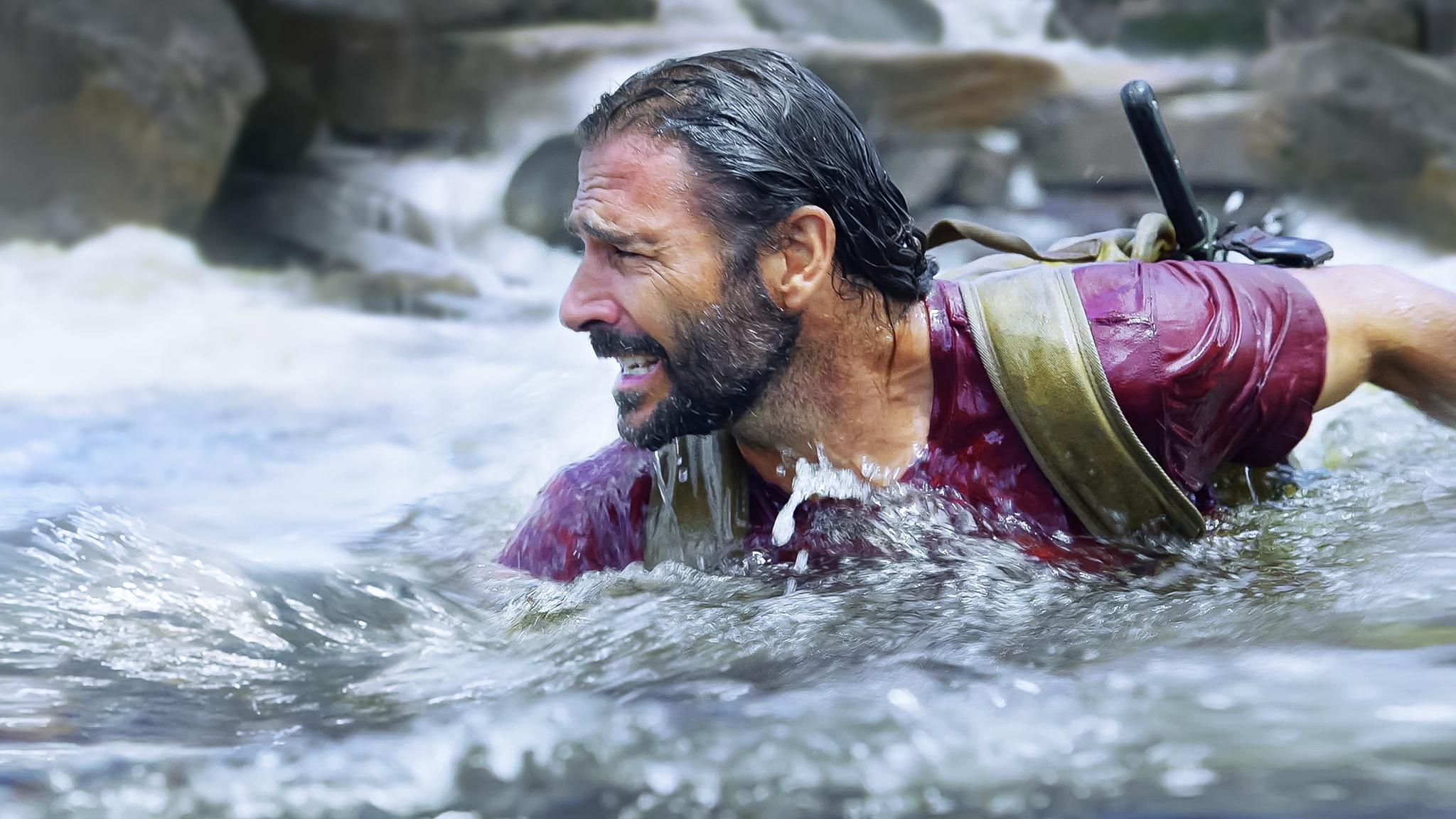 Primal Survivor: Escape the Amazon Background