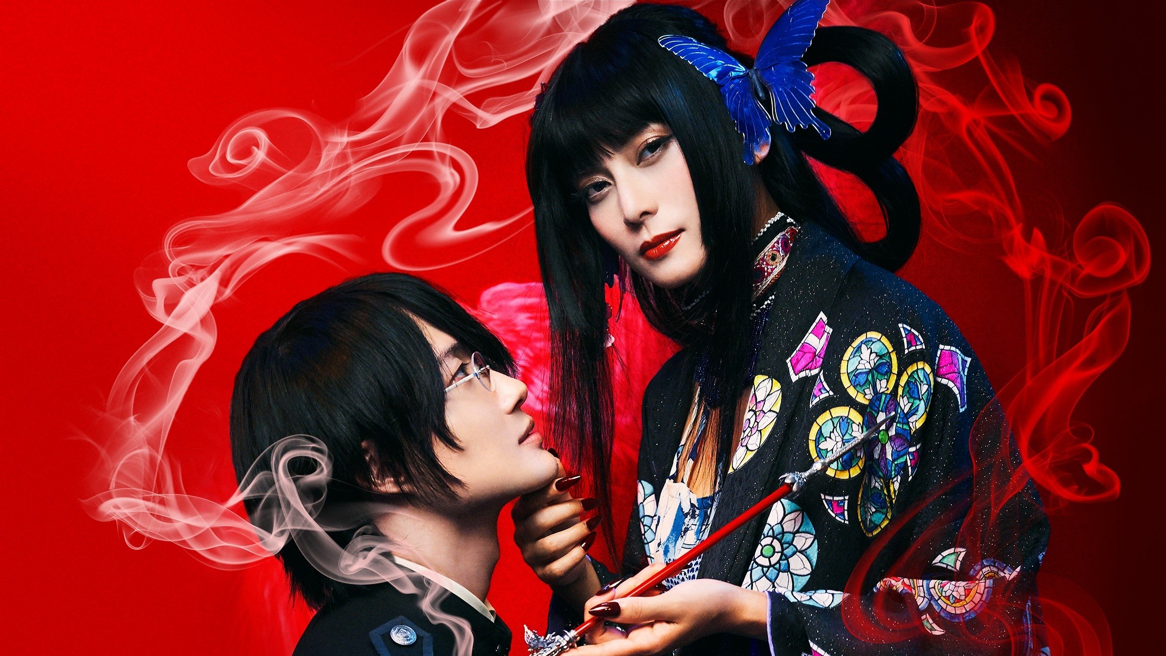xxxHOLiC Background