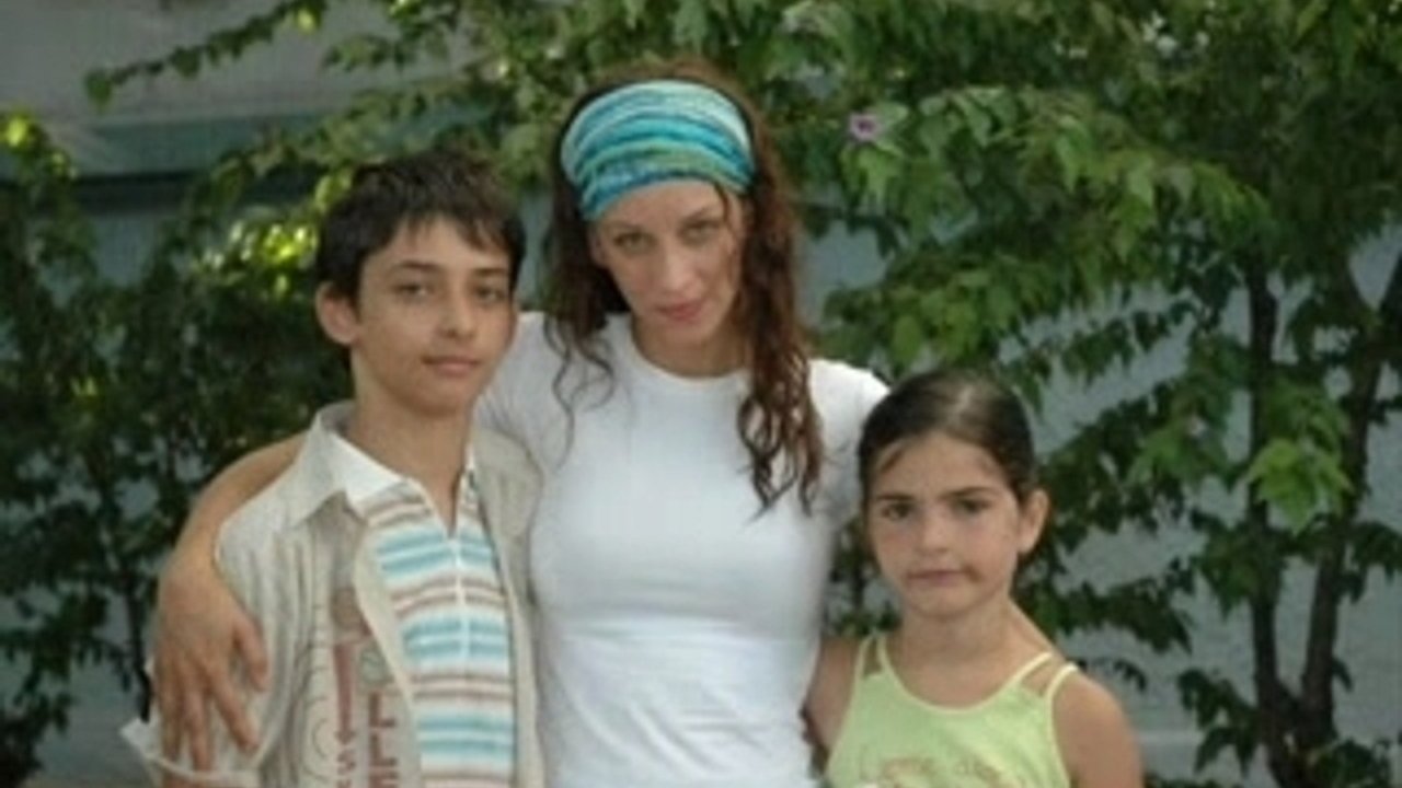 Zeliha'nın Gözleri Background