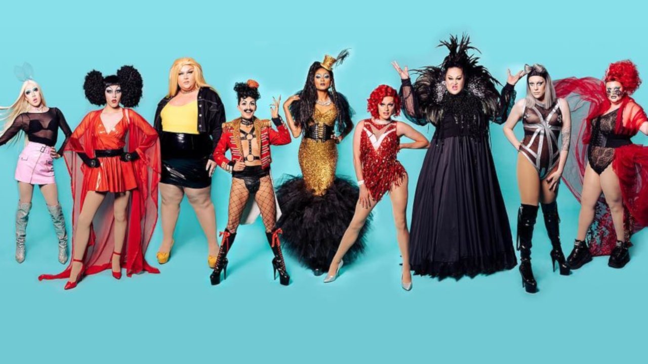 House of Drag Background