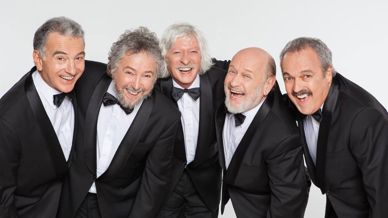 Aquí Les Luthiers Background