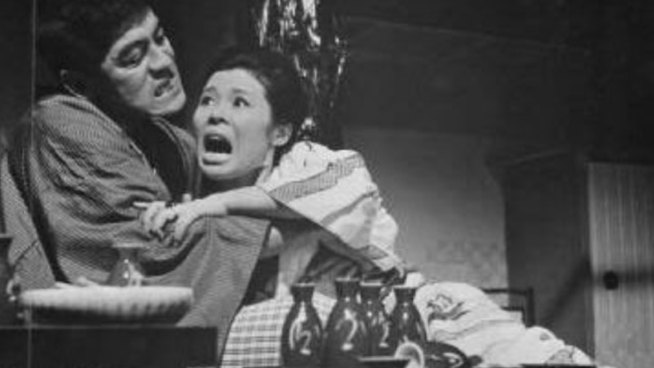 Tale of Japanese Burglars Background