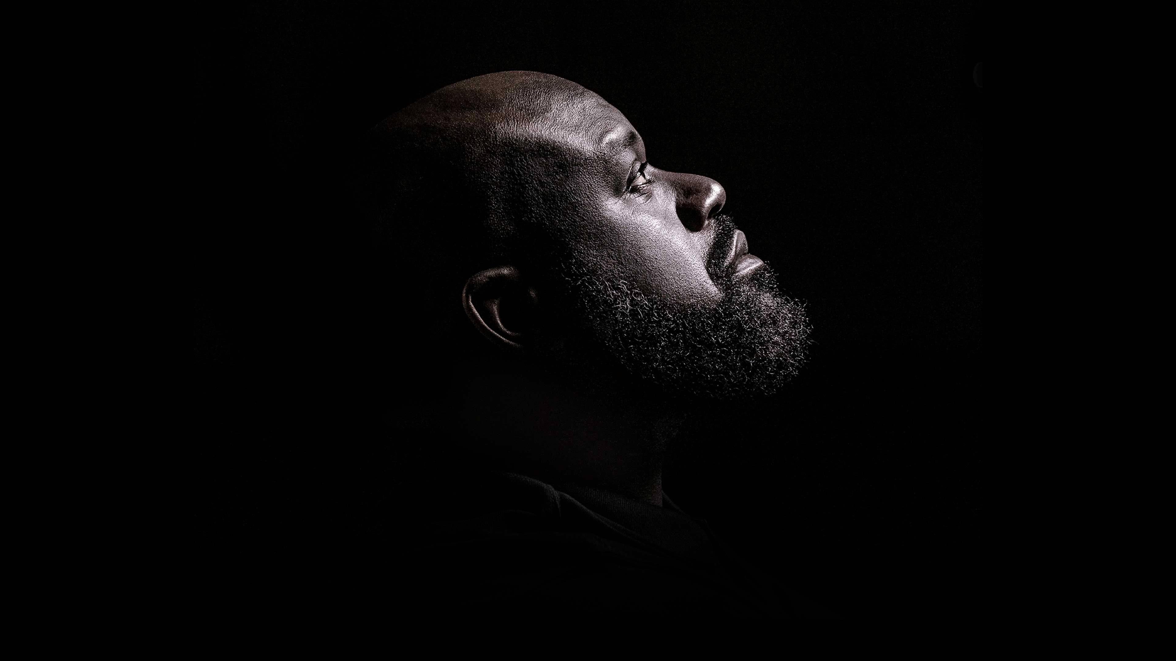 Shaq Background
