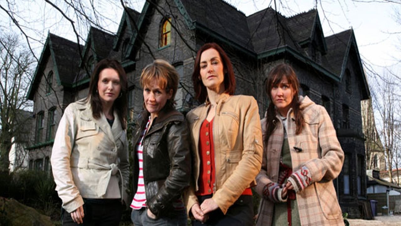 True Dare Kiss Background