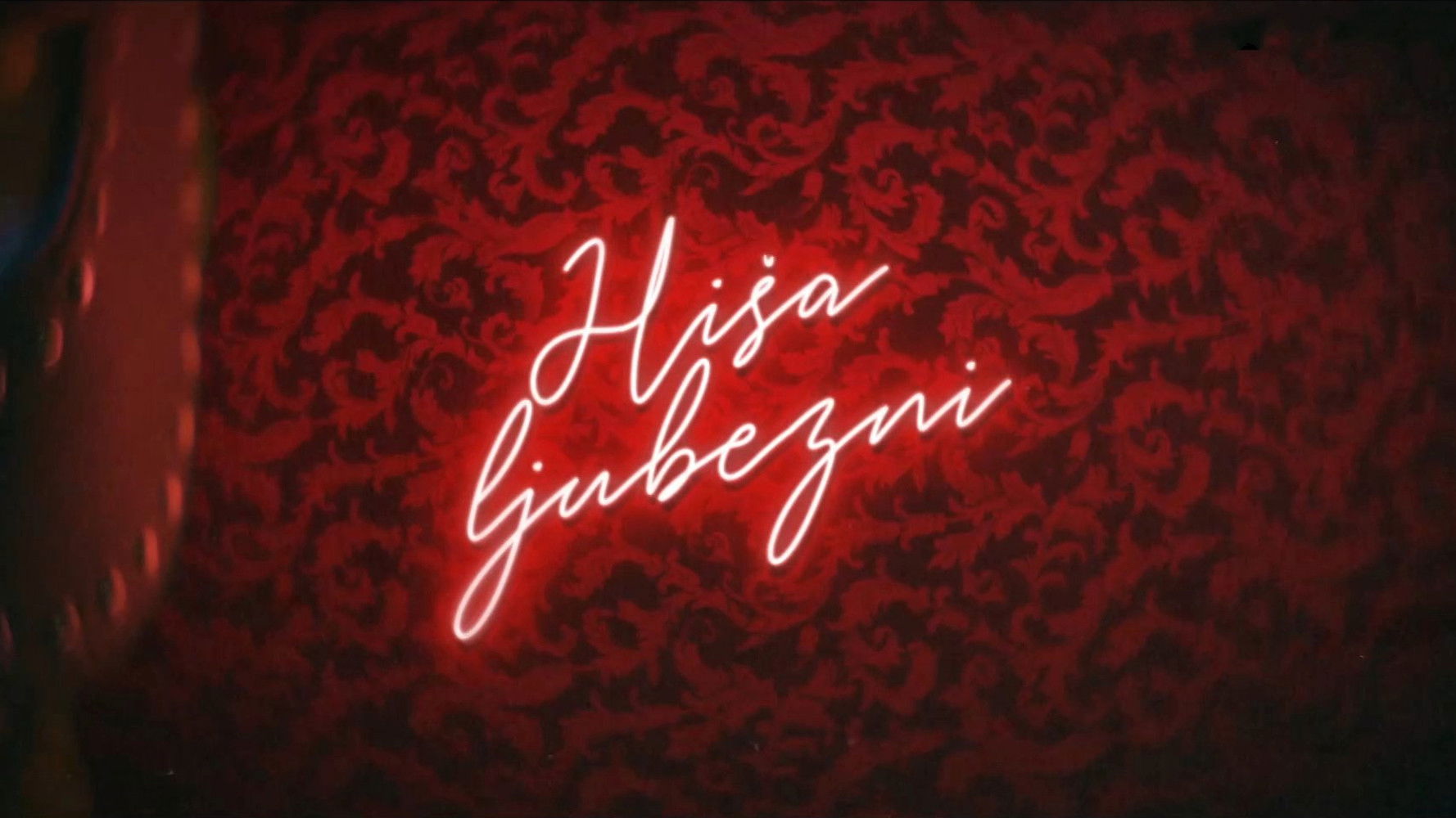 Hiša ljubezni Background