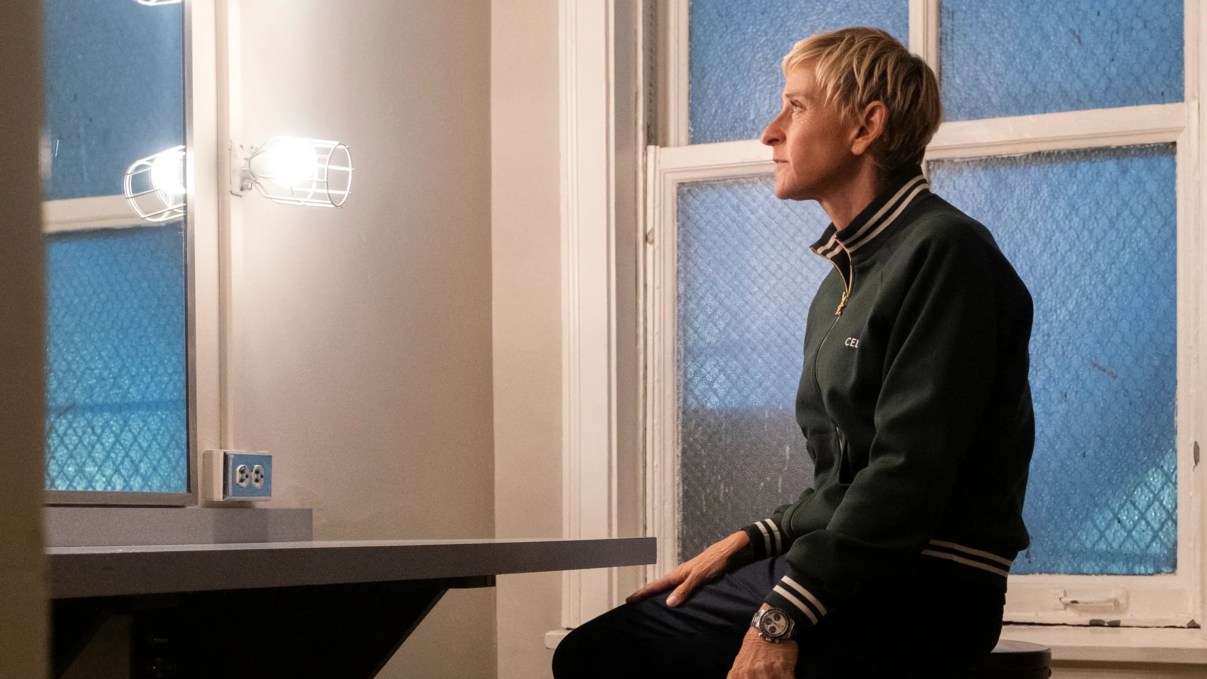 Ellen Degeneres: For Your Approval Background