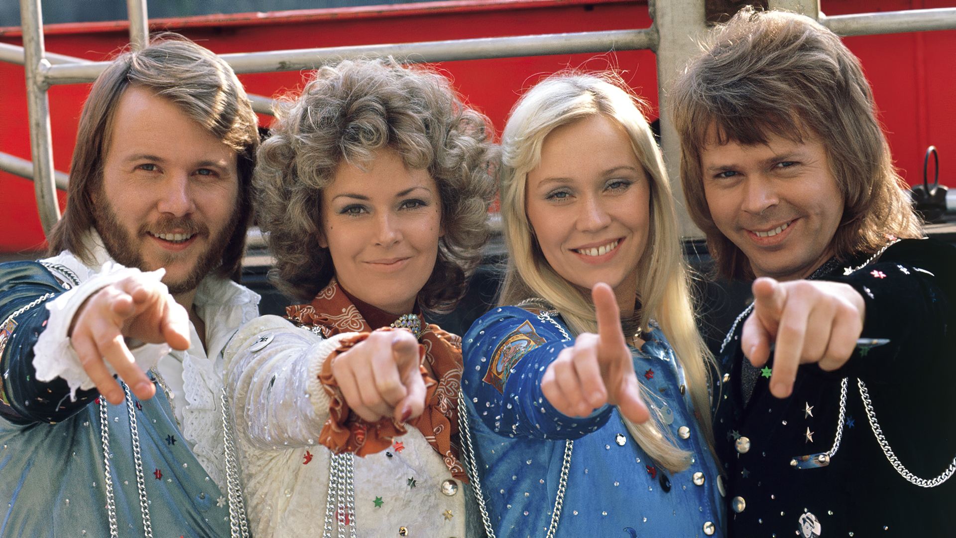 ABBA: The Definitive Collection Background