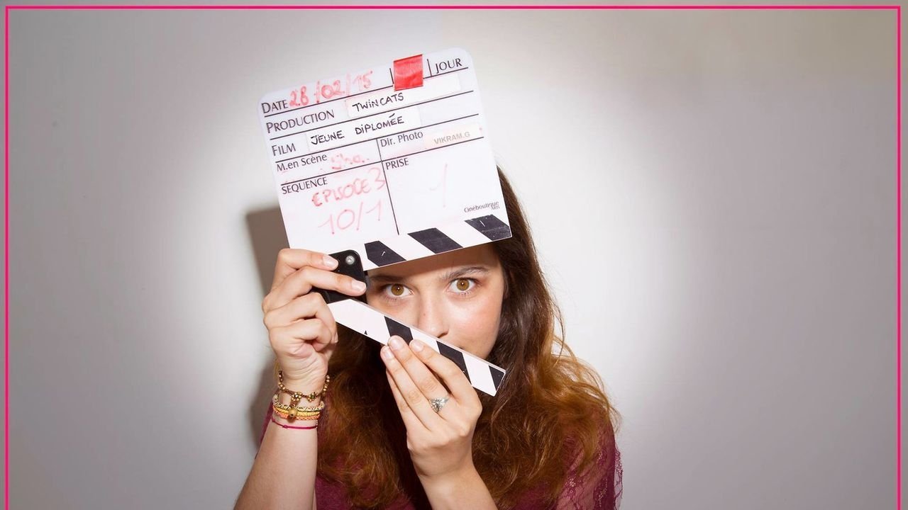 Jeune diplômée Background