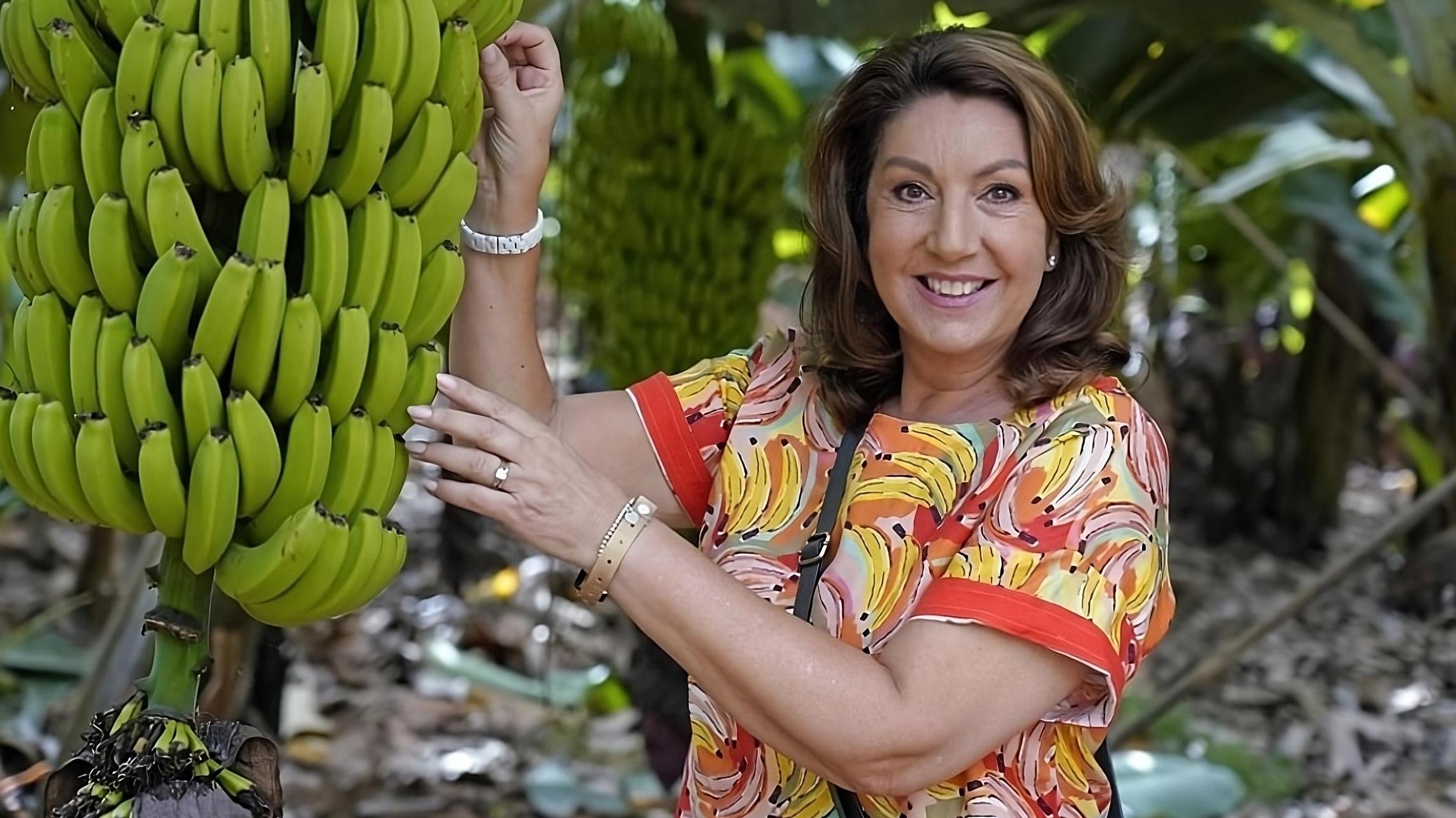 The Canary Islands with Jane McDonald Background