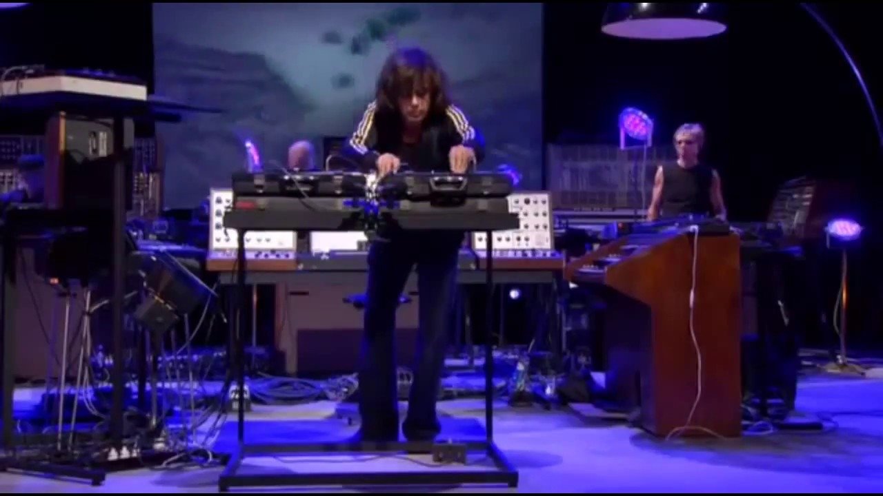 Oxygene: Live in Your Living Room Background