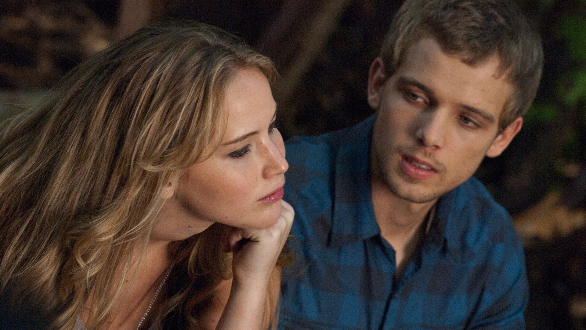 House at the End of the Street Background