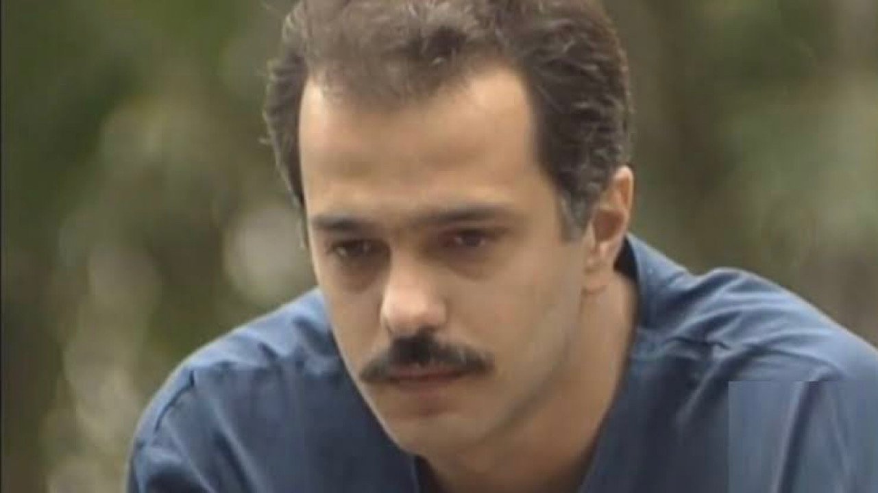 O Portador Background