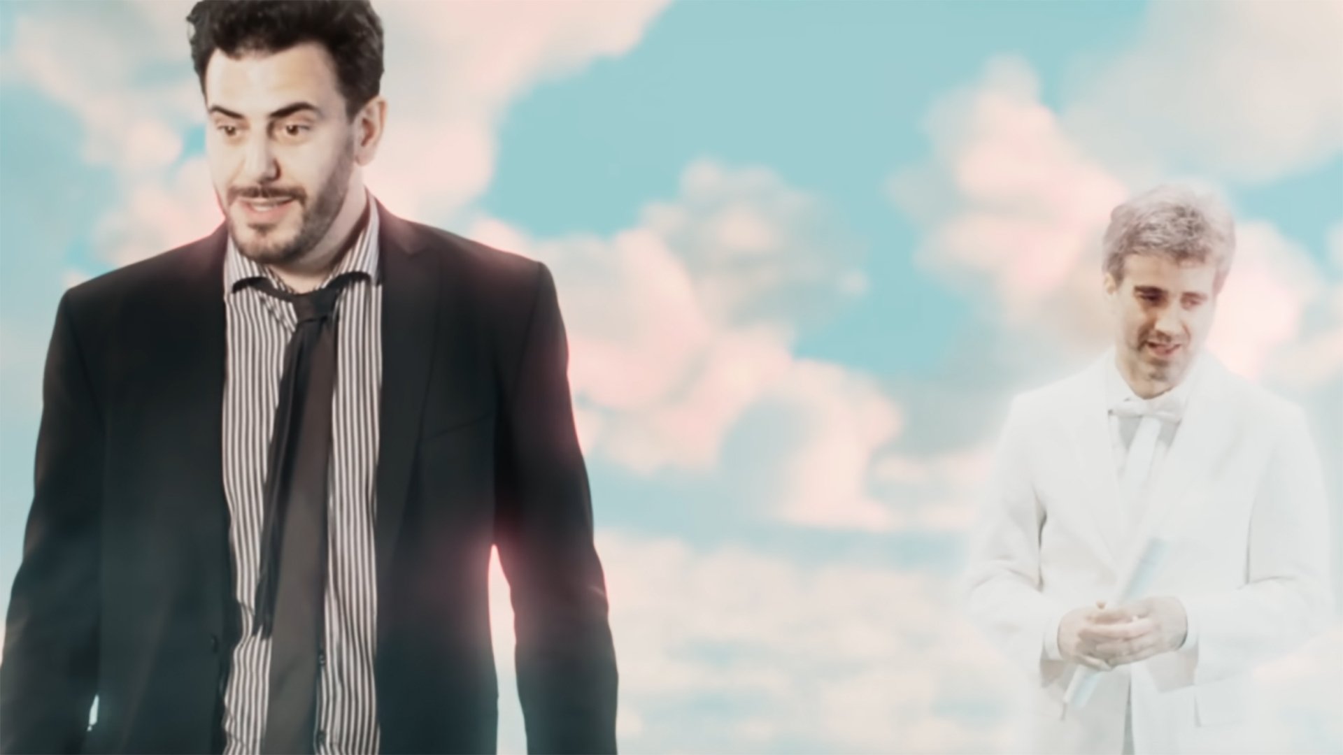 El futuro es un ángel y una sonrisa Background