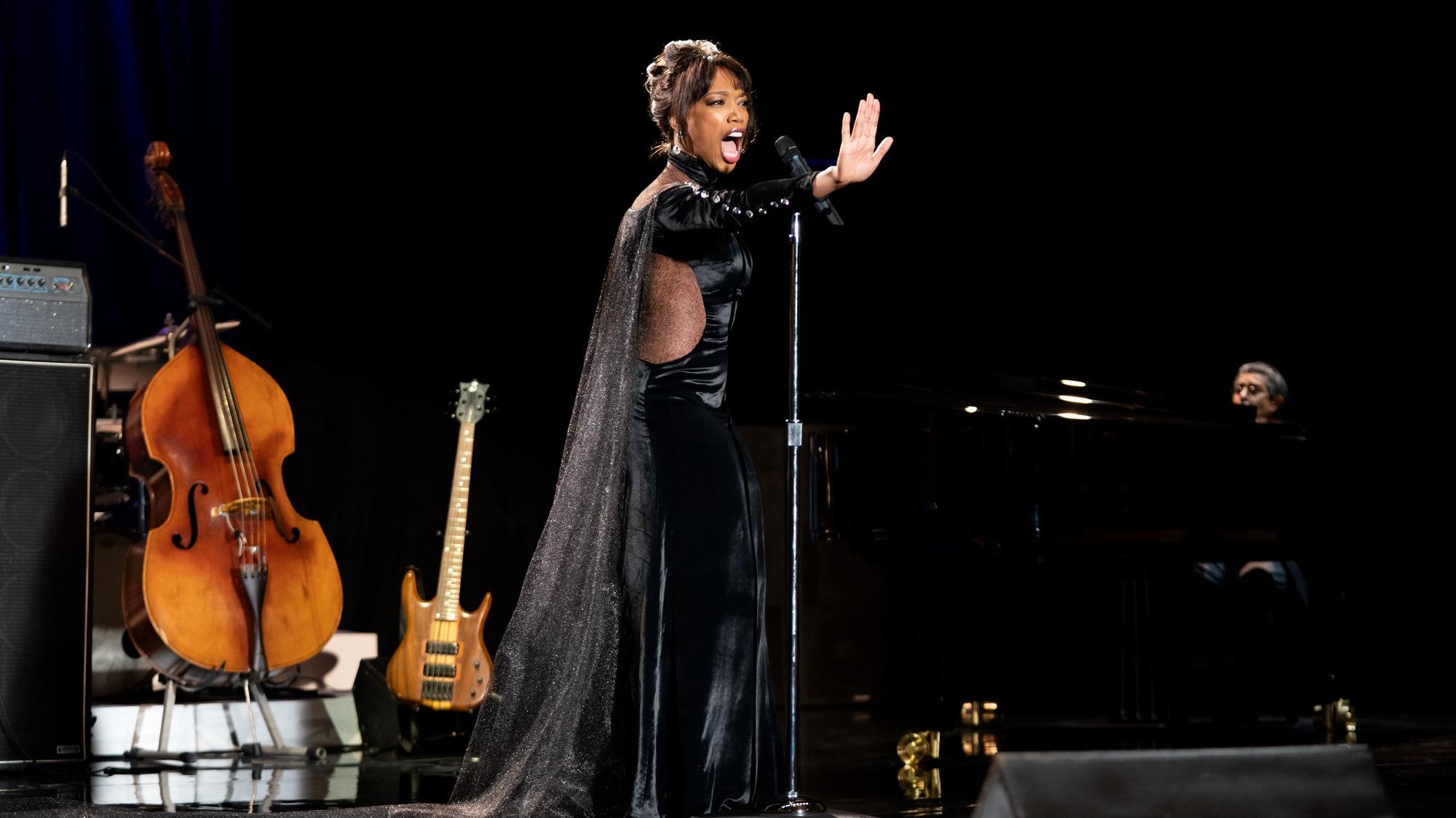 Whitney Houston: I Wanna Dance with Somebody Background