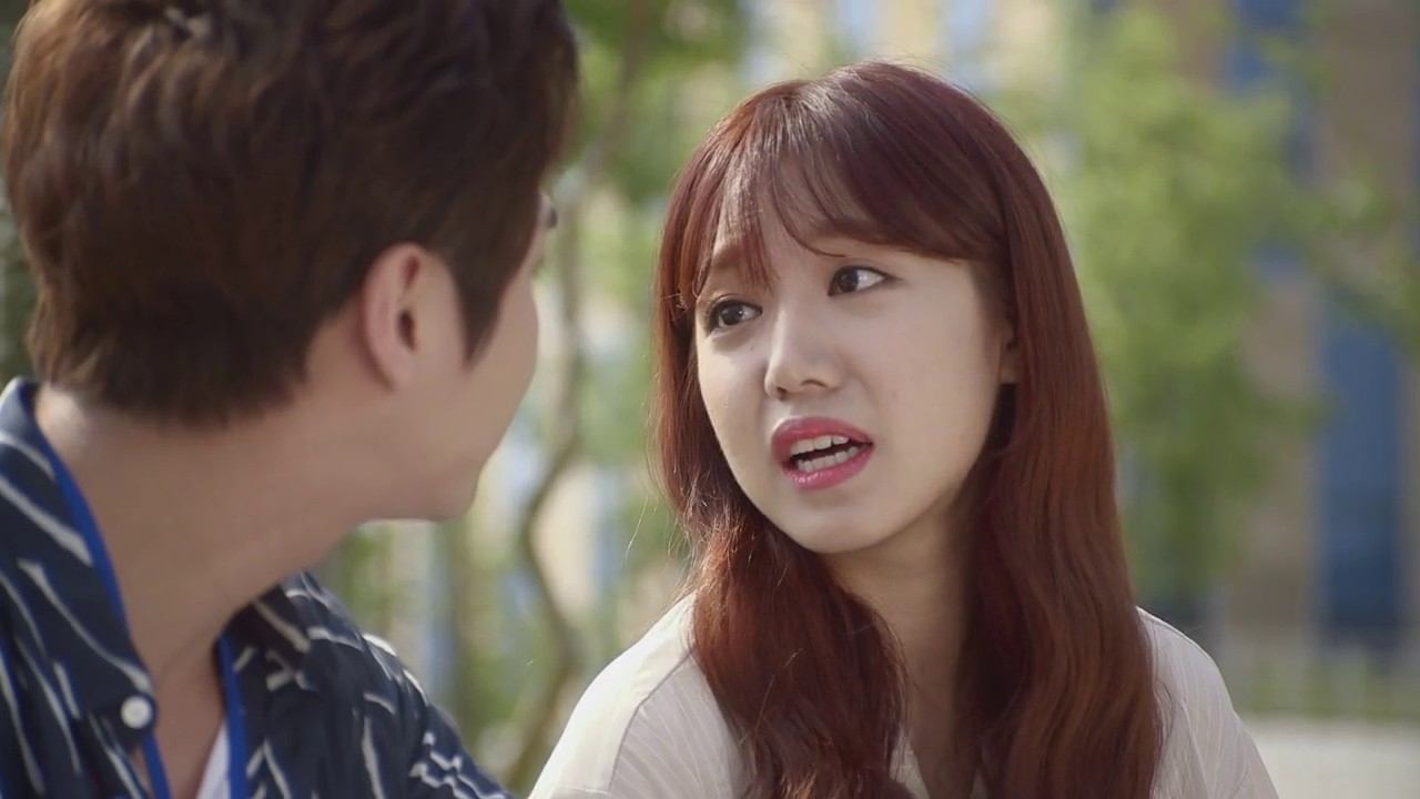 Detective Alice Background